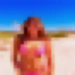 Gaelle, 30 ans, connectée à Ajaccio pour un rencontre cougar