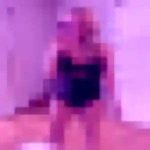Sara, 23 ans, en ligne à Autun pour une rencontre coquine