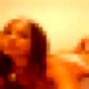 Laura de Bogny-sur-Meuse, 34 ans - rencontre cougar discret
