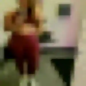 Rejoins Romane, 27 ans à Bois-Colombes en privé