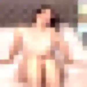 Dina, femme de 21 ans propose rencontre cougar à Boulazac Isle Manoire