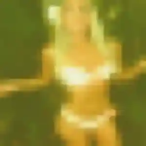 Photo de Eleonore à Cadaujac (27 ans) - rencontre cougar gratuit