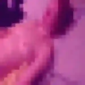 rencontre cougar à Cébazat : photo de Debora, 21 ans - sans engagement