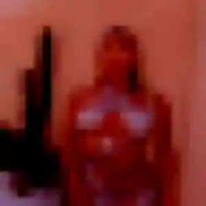 Photo de Elodie à Châteaulin (31 ans) - rencontre cougar discret