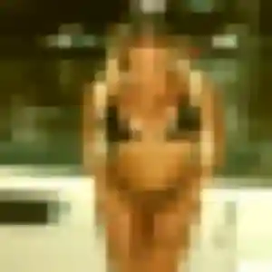 Berenice, 25 ans, connectée à Châtel-Guyon pour un rencontre cougar