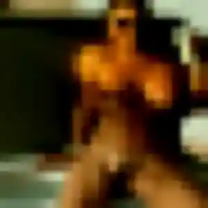 Elodie, 34 ans, en ligne à Combs-la-Ville pour une rencontre coquine
