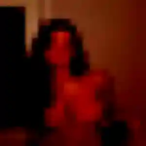 Rencontre Kim, 22 ans à Coudekerque-Branche en privé