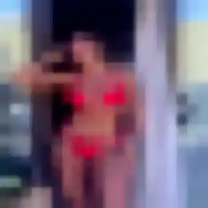 Sexy Naomi, 25 ans à Cranves-Sales - voir sa photo