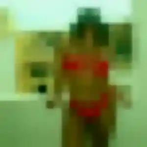 Ibtissam de Crosne, 33 ans - rencontre cougar sans prise de tête