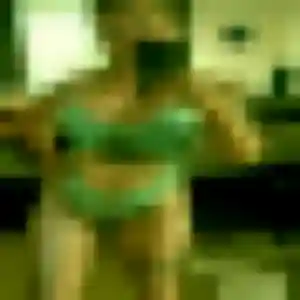 Odette, 24 ans, disponible à Crozon pour une rencontre coquine
