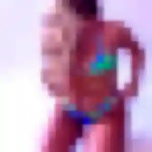 Clemence, 33 ans, disponible à Dompierre-sur-Mer pour un rencontre cougar
