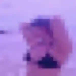 Eleonore, 22 ans, en ligne à Koungou pour un rencontre cougar