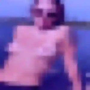Isabelle, femme de 20 ans cherche rencontre cougar à La Celle-Saint-Cloud