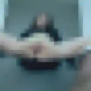 Photo sexy de Juliette, 19 ans à La Celle-Saint-Cloud - plan discret