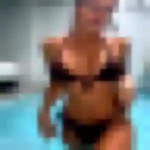 Whitney, 28 ans, connectée à La Ferté-Bernard pour une rencontre coquine