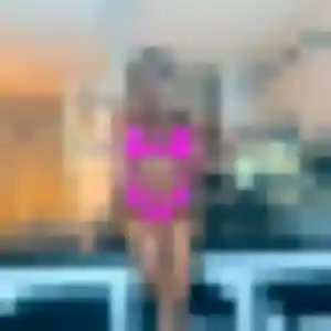 Photo de Debora à La Garde (32 ans) - rencontre cougar sans inscription