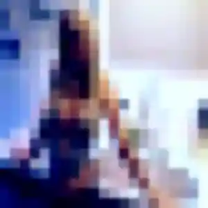 rencontre cougar à Lavelanet : photo de Lina, 23 ans - accès libre