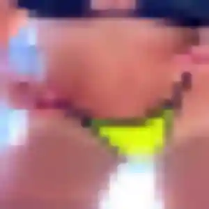 Contacte Lilou, 20 ans à Les Andelys en privé