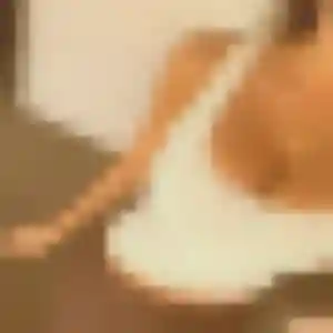 Geneve, 24 ans, disponible à Lézignan-Corbières pour un rencontre cougar