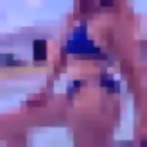Flore de Linselles, 34 ans - rencontre cougar discret