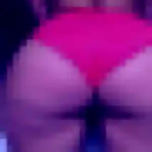 rencontre cougar à Lyon : photo de Josephine, 34 ans - sans engagement