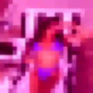 Elodie, femme de 41 ans propose rencontre cougar à Montluçon