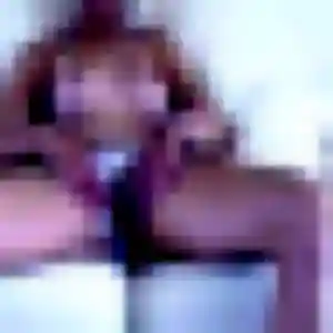 Contacte Adele, 30 ans à Nort-sur-Erdre en privé