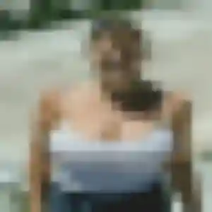 Eliane, 22 ans, disponible à Prades pour un rencontre cougar