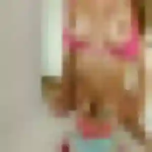 Emma, femme de 20 ans propose rencontre cougar à Rivière-Salée
