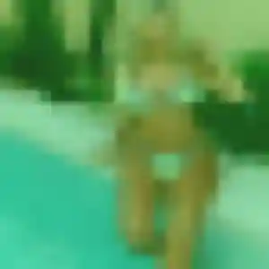 Découvre Romina, 39 ans à Roanne en privé