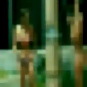 Rejoins Christelle, 21 ans à Roquefort-les-Pins gratuitement