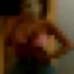 Alienor, 23 ans, en ligne à Roubaix pour un rencontre cougar