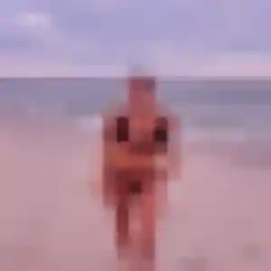 Morgane, 22 ans, connectée à Saint-Denis pour une rencontre coquine