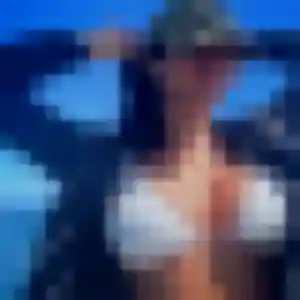 Charmante Zara, 23 ans à Saint-Joseph - la contacter