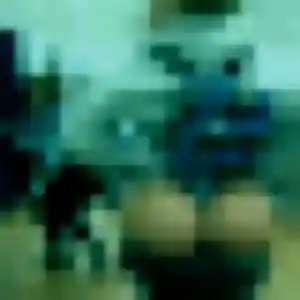 Viviane, 22 ans, connectée à Saint-Louis pour un rencontre cougar