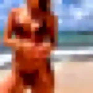 Charmante Capucine, 31 ans à Saint-Mandrier-sur-Mer - la contacter