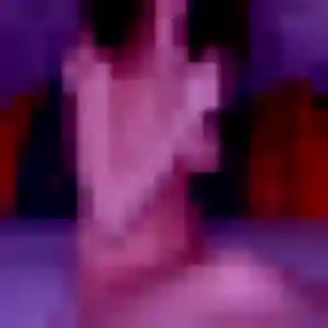 Leonore, 20 ans, connectée à Saint-Privat-des-Vieux pour une rencontre coquine