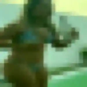 Natasha de Saint-Privat-des-Vieux, 36 ans - rencontre cougar discret