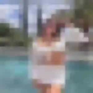 Capucine, 42 ans, disponible à Saint-Sébastien-de-Morsent pour un rencontre cougar