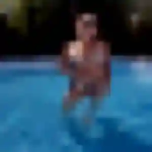 Bertrane, 26 ans, en ligne à Sèvres pour un rencontre cougar