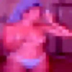 Giulia, fille de 26 ans cherche rencontre cougar à Soissons