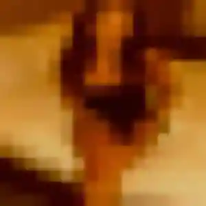 Prisca, 22 ans, connectée à Toulon pour un rencontre cougar