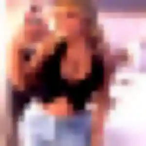 Contacte Violette, 22 ans à Vert-Saint-Denis en privé
