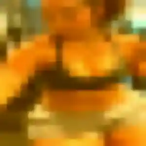 Phoebe, 23 ans, connectée à Villemandeur pour un rencontre cougar