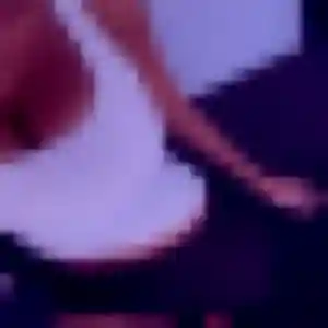 Photo sexy de Mia, 28 ans à Villeneuve-Saint-Georges - plan discret