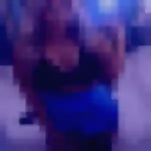 Sexy Iseult, 20 ans à Wissous - la contacter